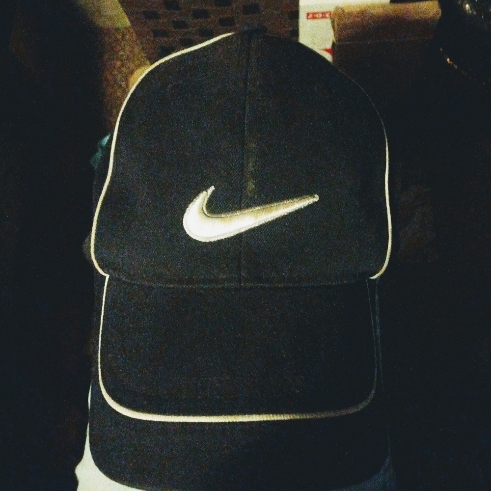 Nike golf hat
